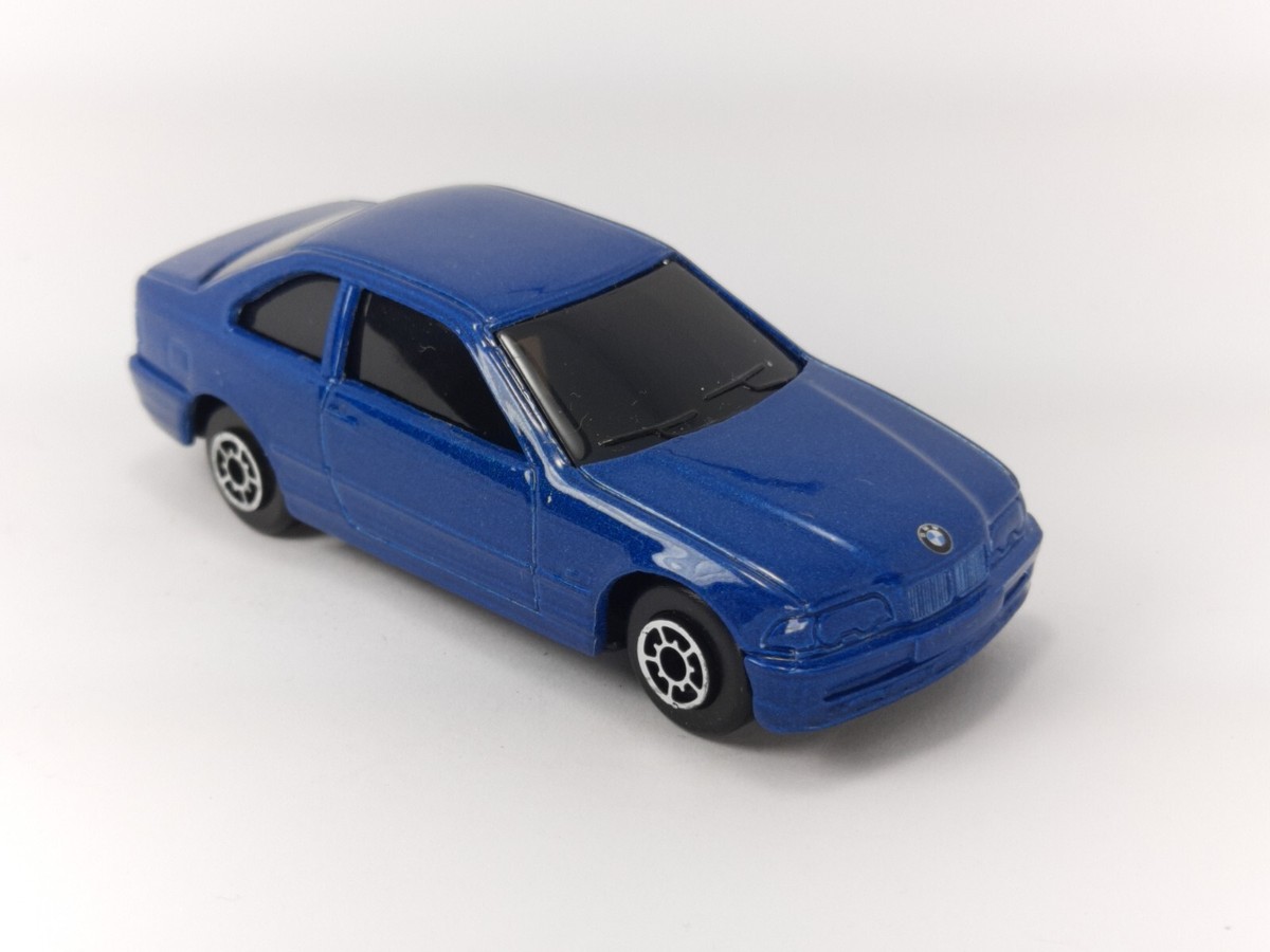 1997-2006 BMW 3 Series Coupe 328i Collectible 1/64 Scale Diecast