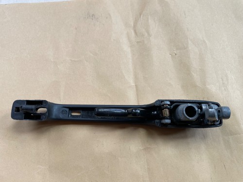 VW Jetta, Rabbit Front Left or Right Door Handle Exterior 1981-1992 - Picture 4 of 4