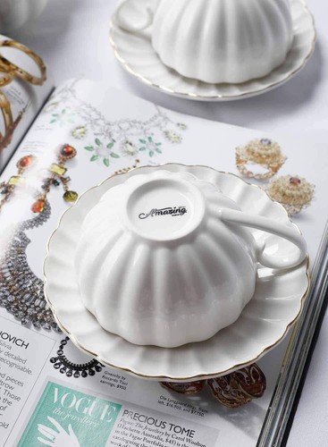 Luxurious White Tea and Cappuccino Cup Set with Gold Trim - Dishwasher Safe - 第 7/10 張圖片