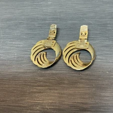 Vtg Shoe Clips MADE IN FRANCE Gold Tone Swirl Circles Accessory Signed BLUETTE