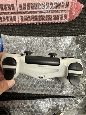 Sony PlayStation 4 CUH-1200A White With Controller Game And Cords