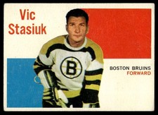 1960-61 Topps Hockey Cards 11