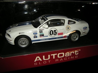 1:24 Autoart Ford Racing Mustang FR 500C Grand-AM Cup GS 2005 #5 in OVP