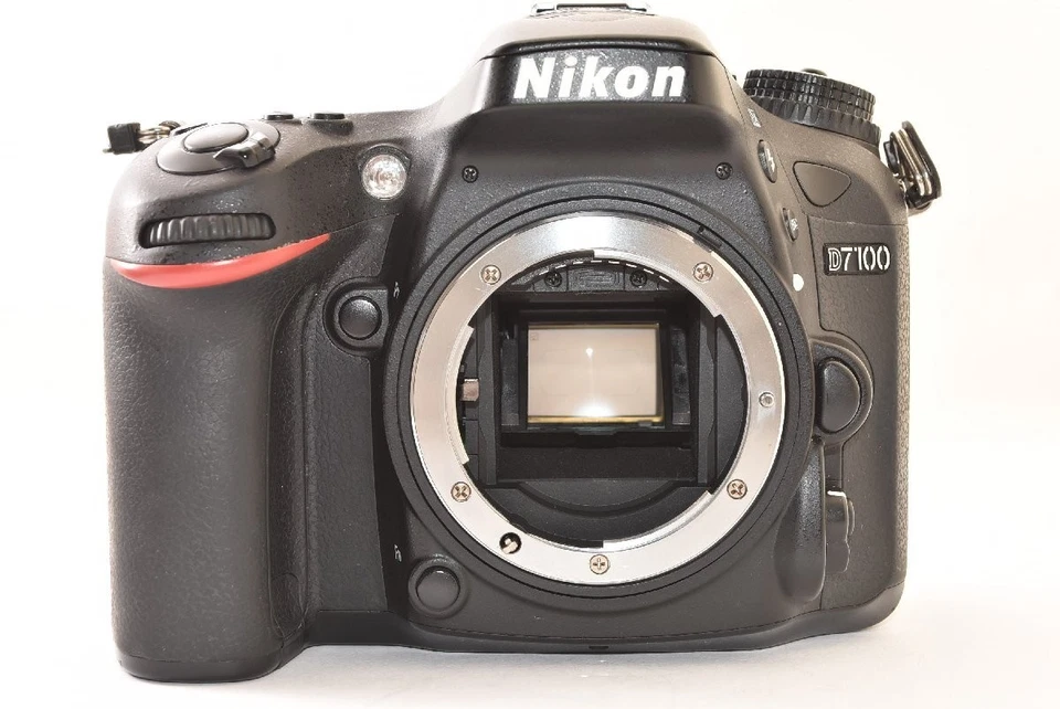 NIKON D7100 BODY DIGITAL SLR CAMERA 24.1-MEGAPIXEL NIKON DX-FORMAT CMOS SENSOR - Image 2 of 4