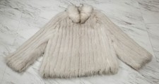 Women's Ivory-colored Fox Fur Jacket with 42" Chest - Vintage