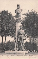 22 SAINT BRIEUC MONUMENT DU DOCTEUR J ROCHARD