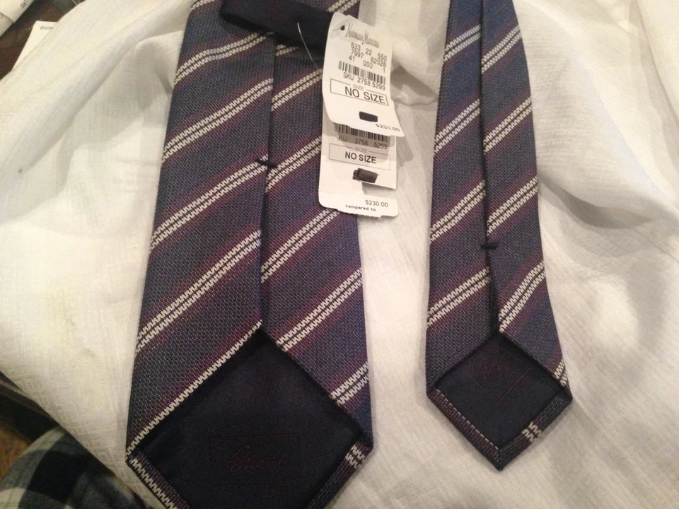 Corbata BRIONI hecha en Italia tejida lana seda cuello corbata precio de venta sugerido por el fabricante $230! Foto 2 de 4