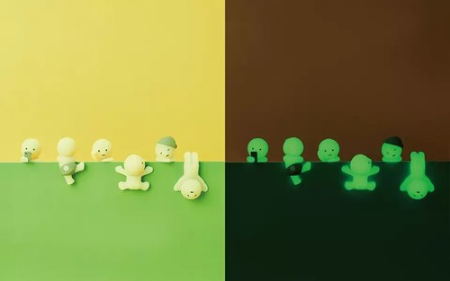 SMISKI HIPPERS GLOW IN THE DARK! Figure 12 Packs Assort Box October 2024 - Picture 7 of 9