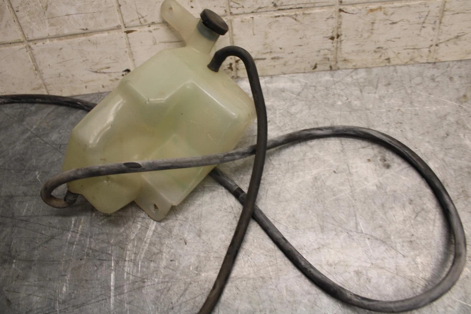 2007 Suzuki Boulevard M50 GARRAFA RESERVATÓRIO TANQUE DE ÁGUA REFRIGERANTE 17910-48G00 BB537 - Imagem 4 de 4