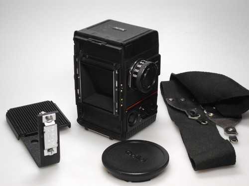 Rolleiflex 6006 + Grip + Waist Level Finder + Grid Focusing Screen - Picture 2 of 4