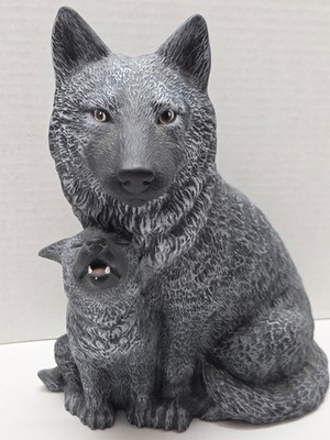 VINTAGE LARGE 12  CERAMIC WOLF MOTHER & CUB/PUP FIGURINE, STATUE, HAND-PAINTED