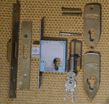 Banham 6 Pin Euro Cylinder Mortice Deadlock to BS3621 3 Keys