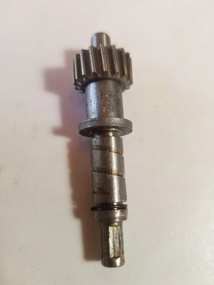 Equipo original Ford B8T-17322-E Speedo Gear F350 / P350 Foto 2 de 4