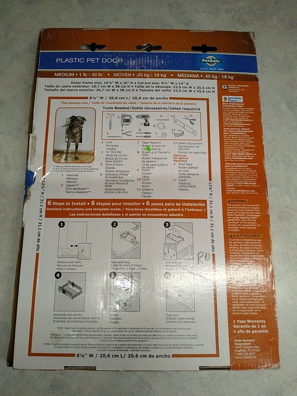 PETSAFE PLASTIC PET DOOR w/TINTED FLAP, Sz: Medium 1-40 lb. 8 1/8" x 12 1/4" NEW