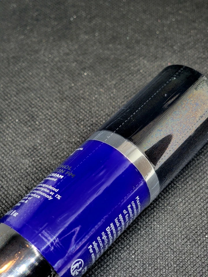 Crema para ojos Peter Thomas Roth Retinol Fusion PM 1 OZ. 30 ml Foto 4 de 4