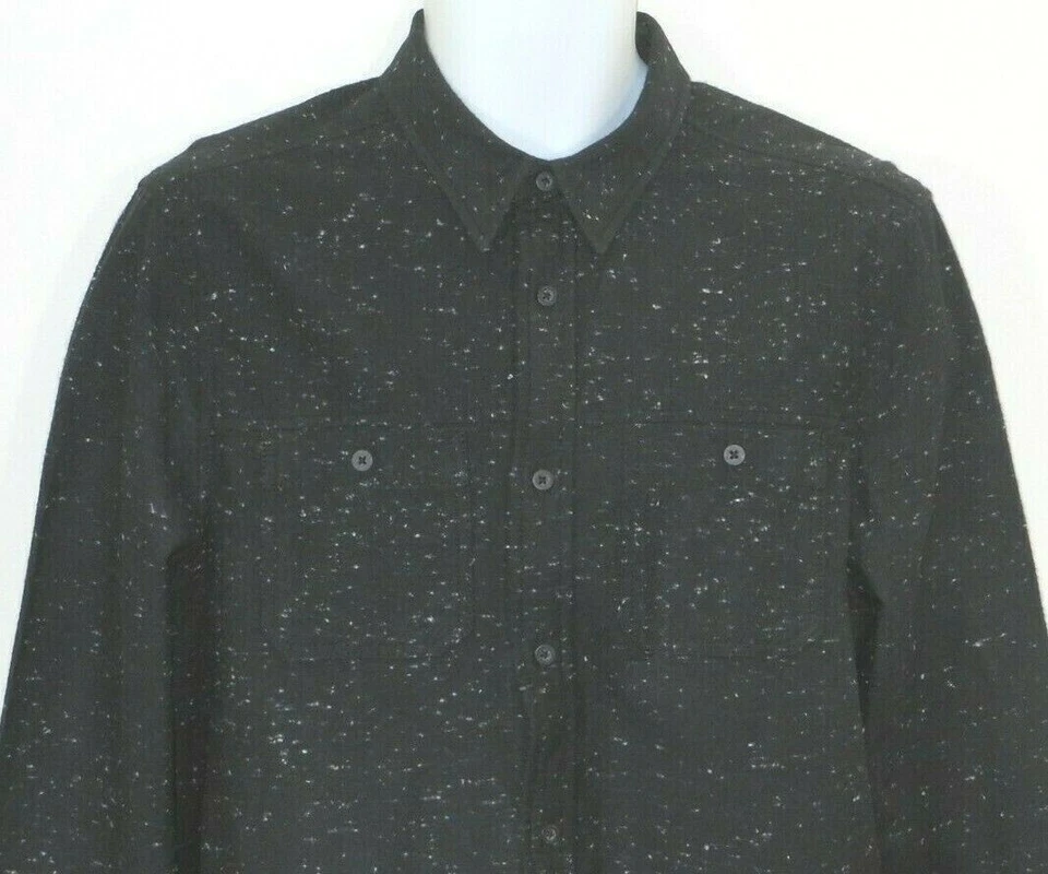 487-M255-8Q  William Rast white dots texture on black thick button shirt. Foto 3 de 4