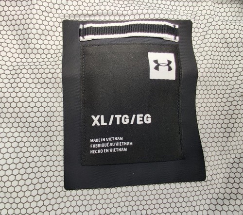 Under Armour StormProof Wmn's XL Black Cloudstrike Shell Hooded Jacket "New" - Picture 2 of 12