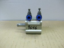 SMC CQ2B20-20D AIR CYLINDER