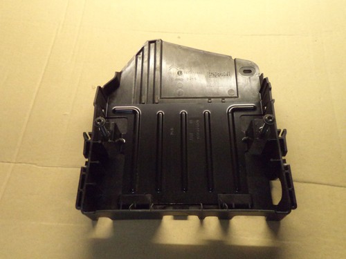 Peugeot 207 1,4VTI Motorsteuergerät Halterung 9656775780 65tkm