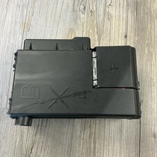 Fuse Box with Battery Terminal For Chevrolet Cruze 2011-2016 1.4L 1.8L 96889385