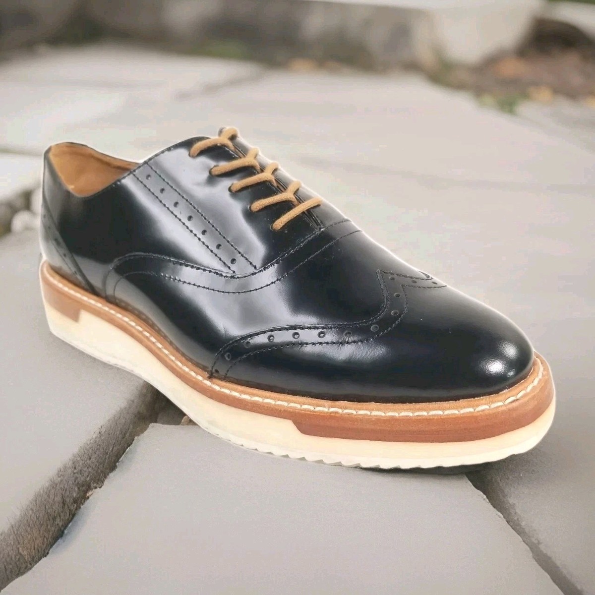 Massimo Dutti Women's Wingtip Oxford shoe. Black Size EU-38 US-7.5