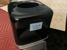 InterDesign York Tissue Box Cover Holder Black Silver Retro Square Bathroom Deco