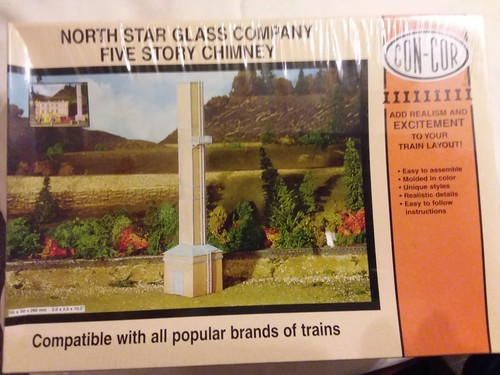 Kit de chimenea de cinco pisos Con-Cor North Star Glass Company escala HO 9071 | Zustand: New