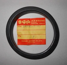NOS Suzuki Meter Cover 1972-73 GT550 1972-73 GT380 1973-75 GT250 34190-33601