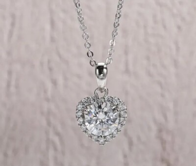Damen 1 kt Rundschliff Moissanit Herz Anhänger Halskette Echt 925 Sterlingsilber