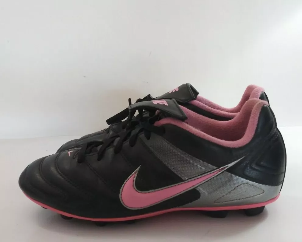 Nike girls shop soccer cleats