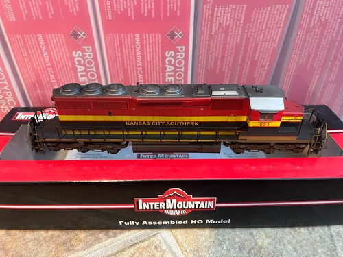 Intermountain HO Scale Kansas City Southern SD40-2 DCC & Sound - Weathered - Picture 4 of 13