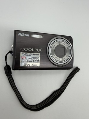 Nikon COOLPIX S550 10.0 MP Compact Digital Camera 5x Zoom VR ISO
