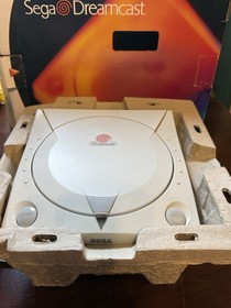 SEGA Dreamcast Console NTSC-U/C White w/ Controller, Cables, Box & Manuals