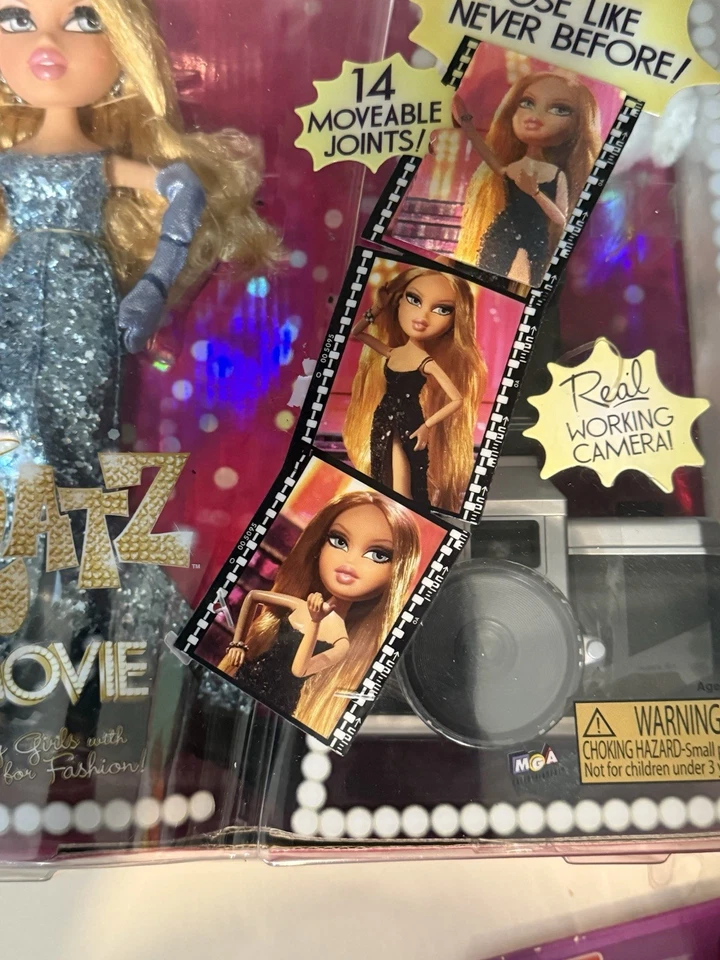 MGA Bratz THE MOVIE Moveable Joints CLOE DOLL in Blue Glitter Dress NRFB +Camera - Image 4 of 4