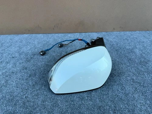 INFINITI Q60 2017-2022 OEM LEFT DRIVER DOOR MIRROR WITH CAMERA ASSEMBLY (WHITE)