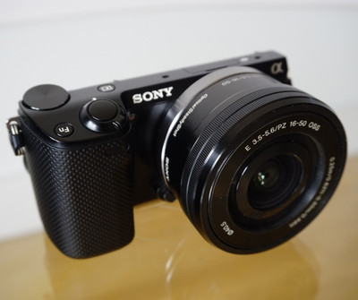 Sony Alpha NEX-5R 16-50mm OSS Spiegellose Digitalkamera