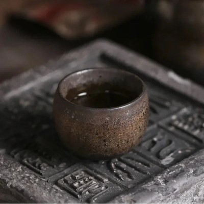 Japanische Keramik-Teetasse   rustikales Vintage-Steinzeug Design Kaffeetasse