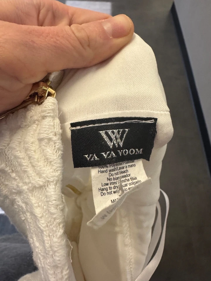 White Lace Prom/Gown Size M - Image 4 of 4