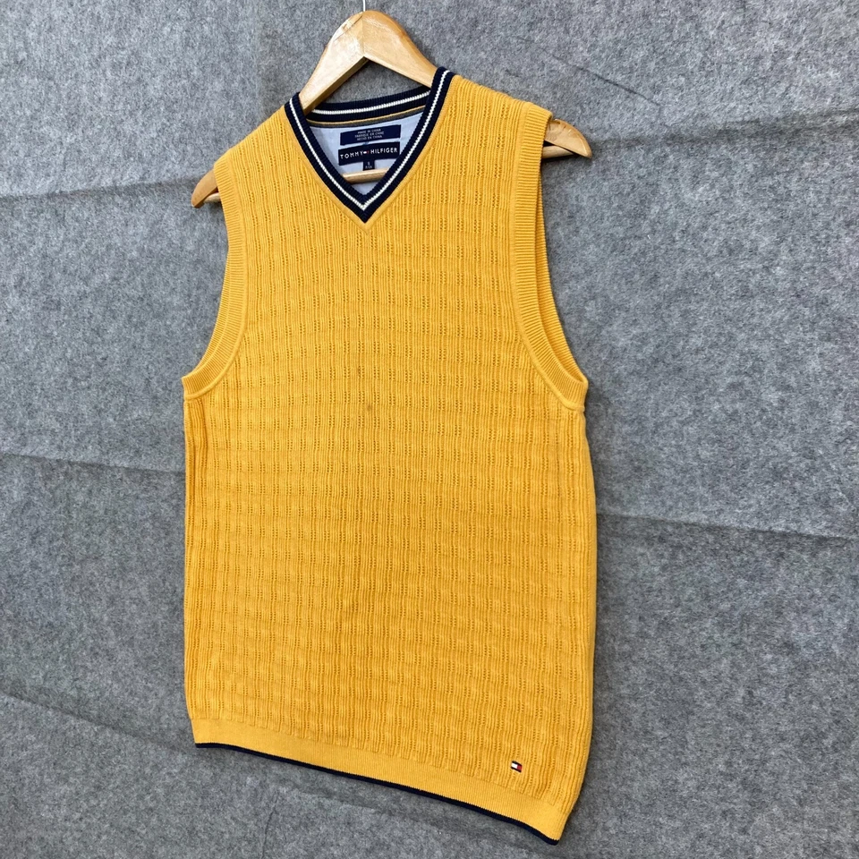 Chaleco Tommy Hilfiger DE COLECCIÓN Para Hombres S Pequeño Amarillo Tejido Sin Mangas Cuello en V 34814 Foto 2 de 4