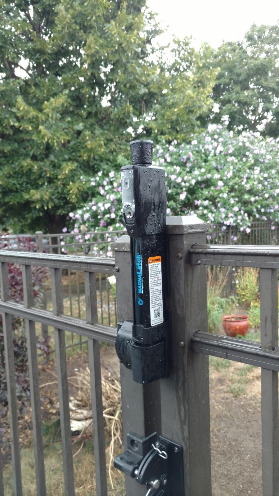 Vertical Pull Latch & Lock for Pool Fence Square Gate Child