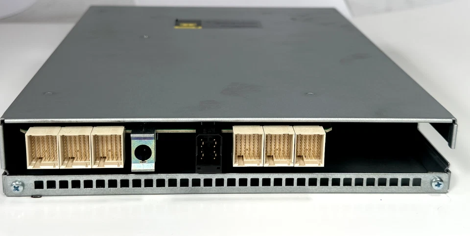 NetApp IOM12 SAS 12Gb Controller Module X5720A P/N: 111-02850+C1 - Image 3 of 3