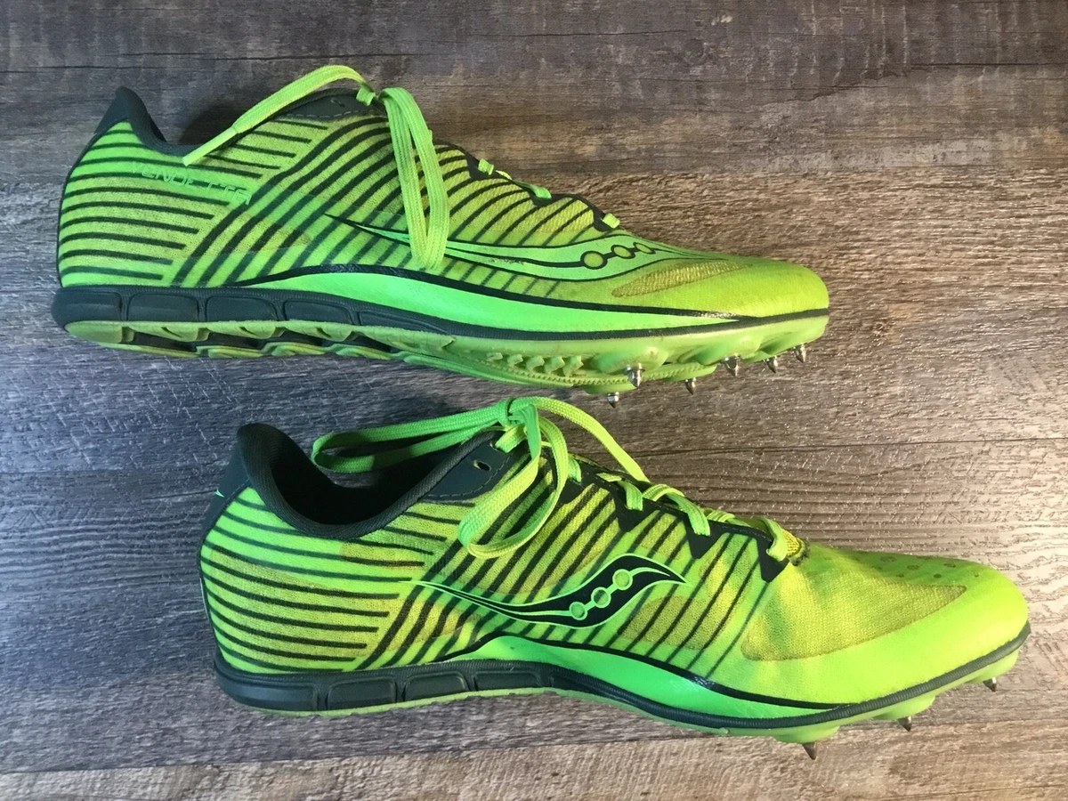 Saucony store sprint shoes