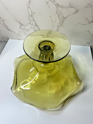 Vintage MCM Glass Green 6 Petal Footed Pedestal Compote Candy Dish Olive Green - Picture 8 of 10
