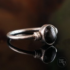 Vintage delicate silver ring black stone with asterism 925 silver size 58