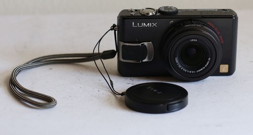 Panasonic Lumix DMC-LX 2 Digitalkamera Kamera in schwarz - Picture 3 of 4