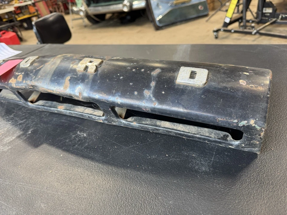 Ford F1 1951 F2 F3 F4 nariz delantera parrilla central capó pestillo Foto 4 de 4