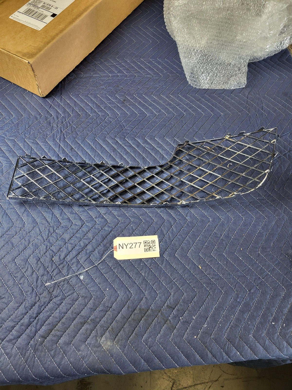 2011-2018 Bentley Continental Right Front Bumper Grille Cover NEW 3W3807682