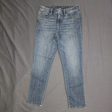 Chico's So Slimming Girlfriend Slim Ankle Jeans Size 4R US Size 0 Light Wash