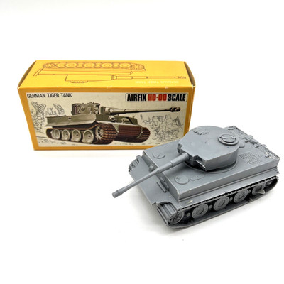 Airfix Poly German Tiger Tank with box HO/OO scale model 09780-6.