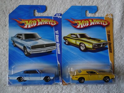 2010 Hot Wheels '71 Dodge Charger and '67 Dodge Charger | eBay